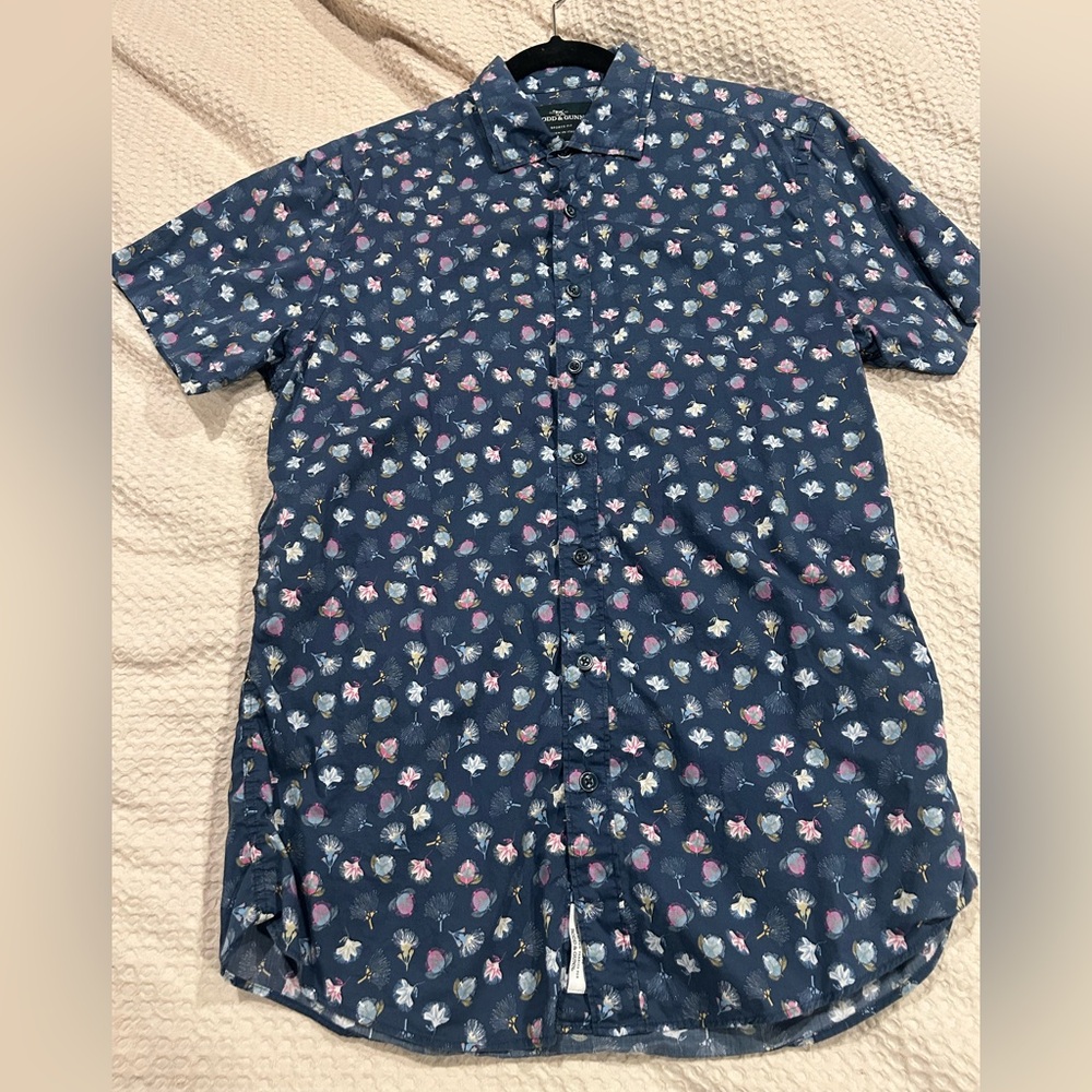 Rodd & Gunn Floral Button Up Shirt